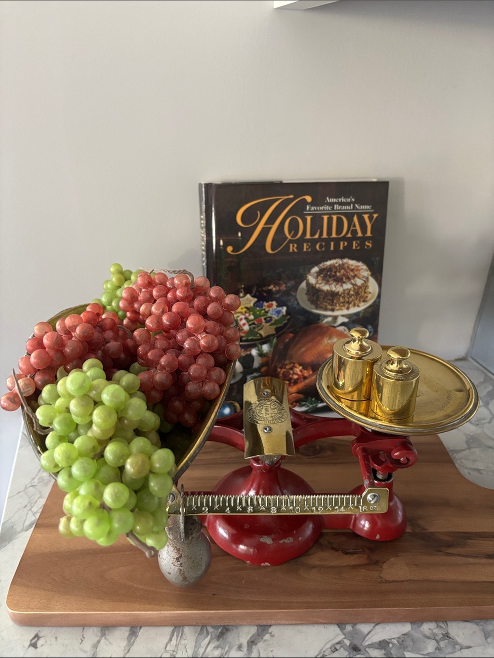 Vintage Countertop Balance Scale